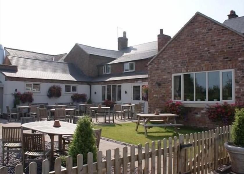 England ellesmere Exterior Detail