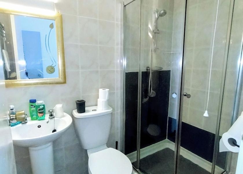 Scotland Greenock Bathroom