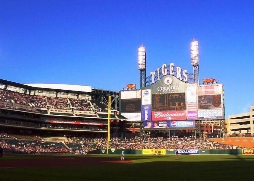 Michigan Roseville Exterior Detail