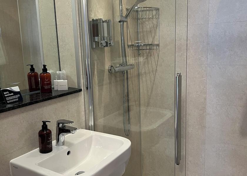 England Tintagel Bathroom