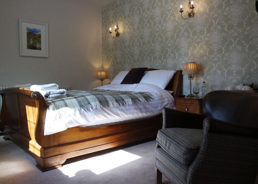 England High Peak Room