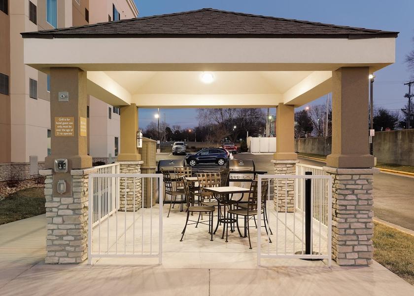 Kansas Lenexa Amenity