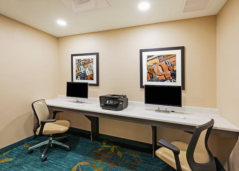 Kansas Lenexa Amenity