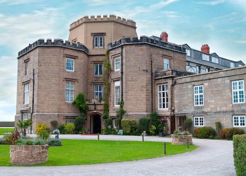 England Wirral Exterior Detail