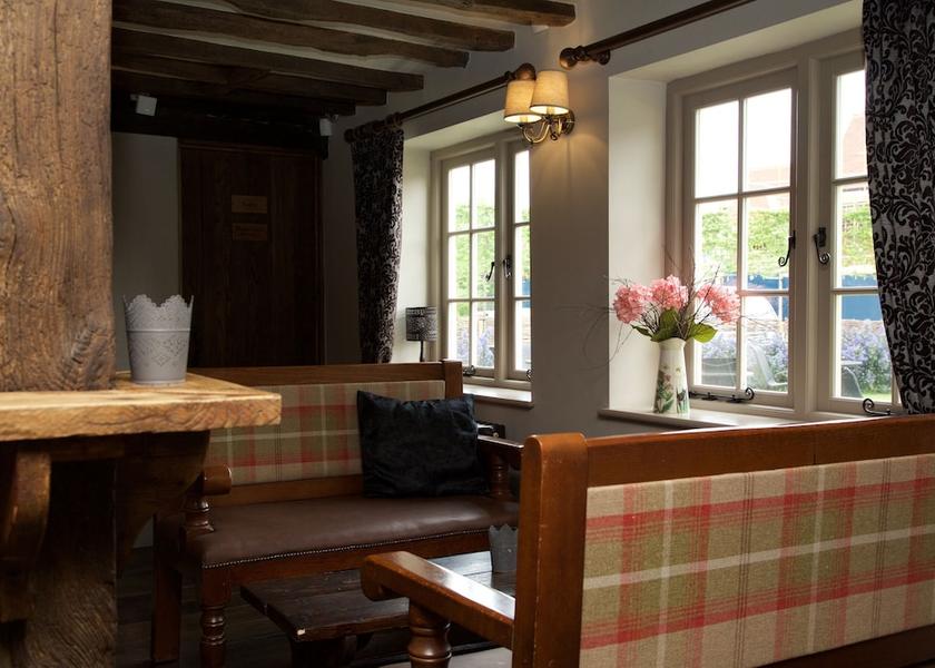 England Ingatestone Breakfast Area