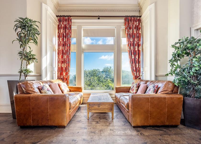 England Clevedon Lounge
