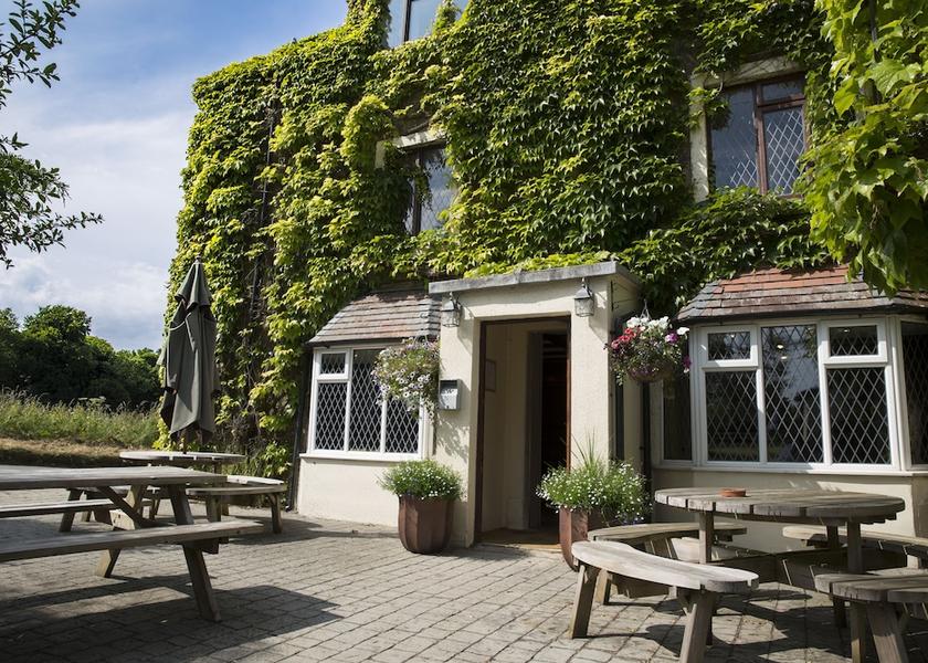 England Badminton Exterior
