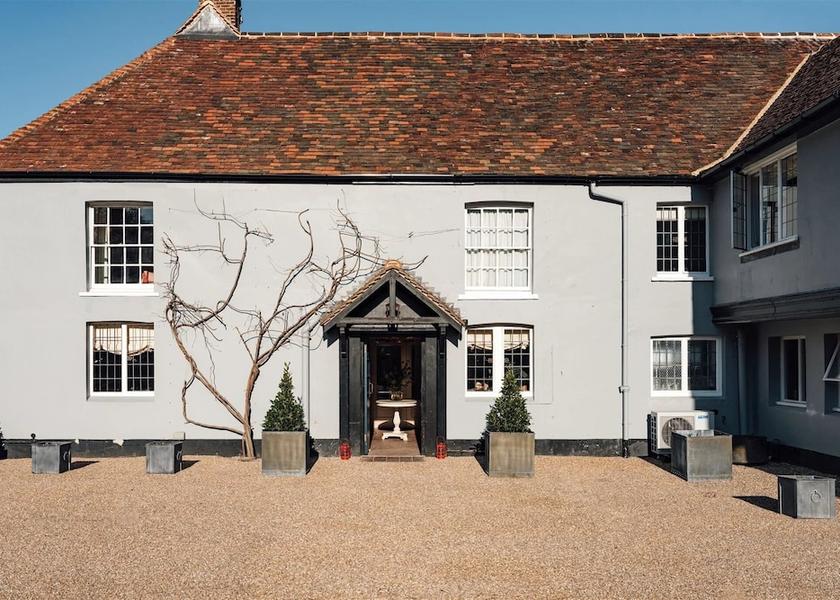 England Polegate Exterior