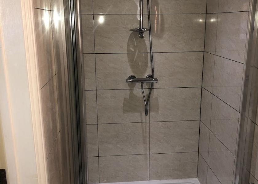 England queenborough Bathroom