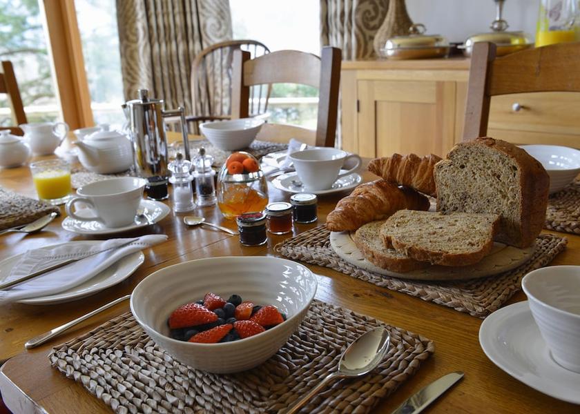 Scotland Aberfeldy Breakfast Area