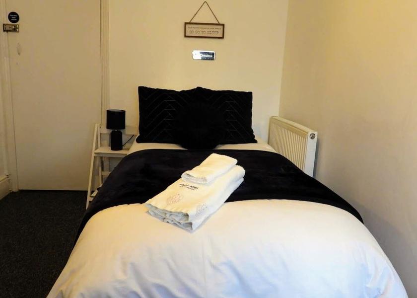 England Holsworthy Room