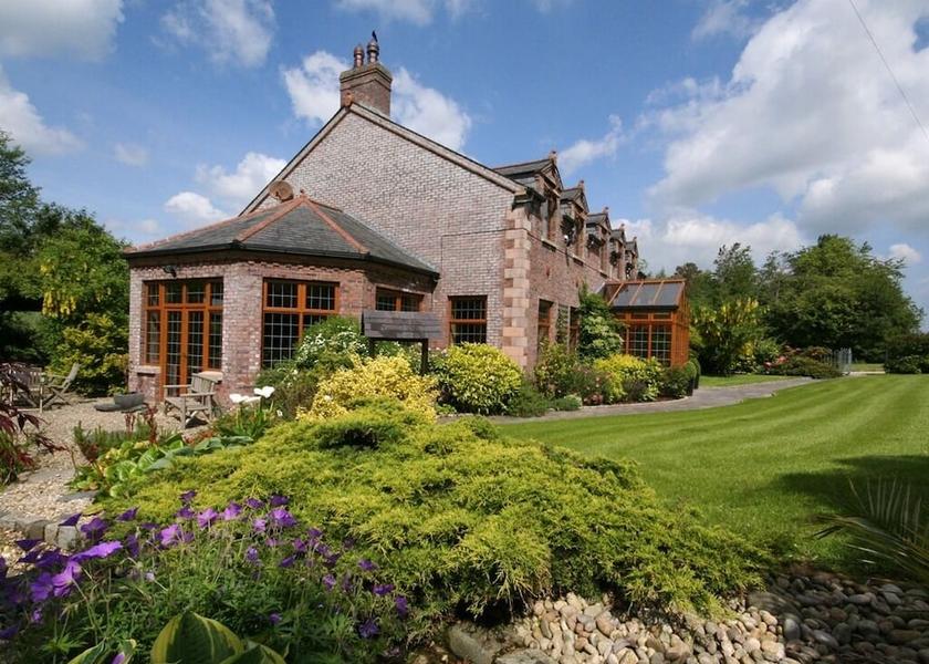 Northern Ireland Craigavon Exterior Detail