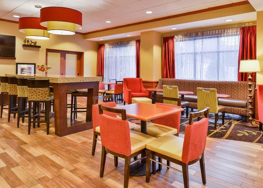 Virginia Emporia Lobby