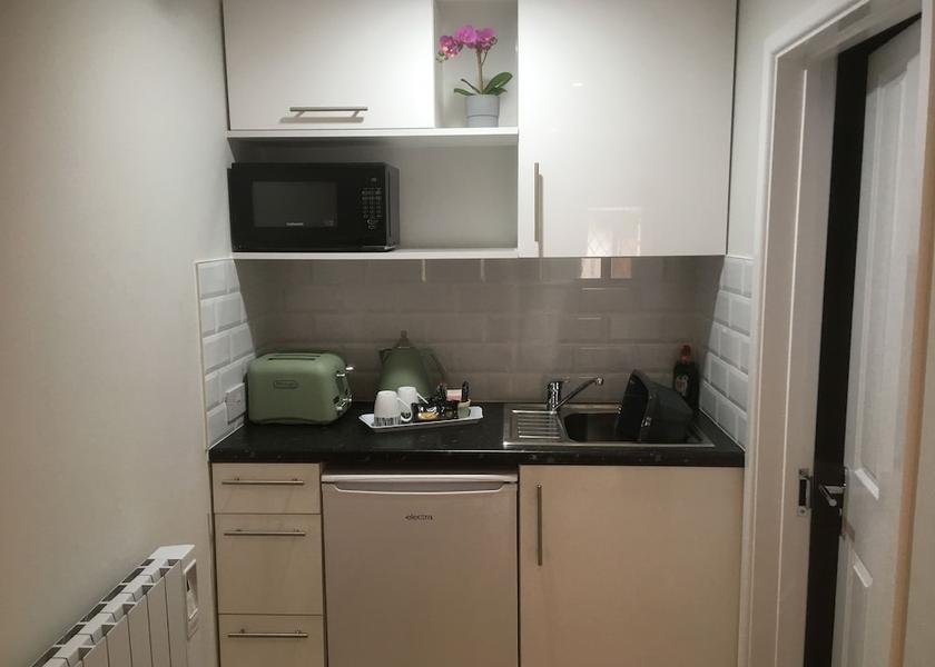 England Horley Room