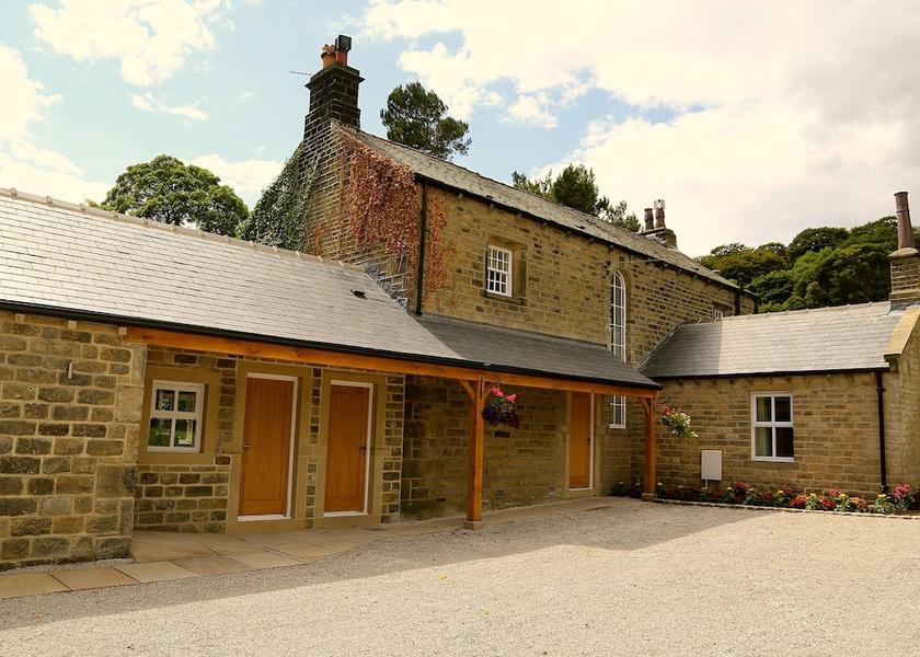 England Huddersfield Facade