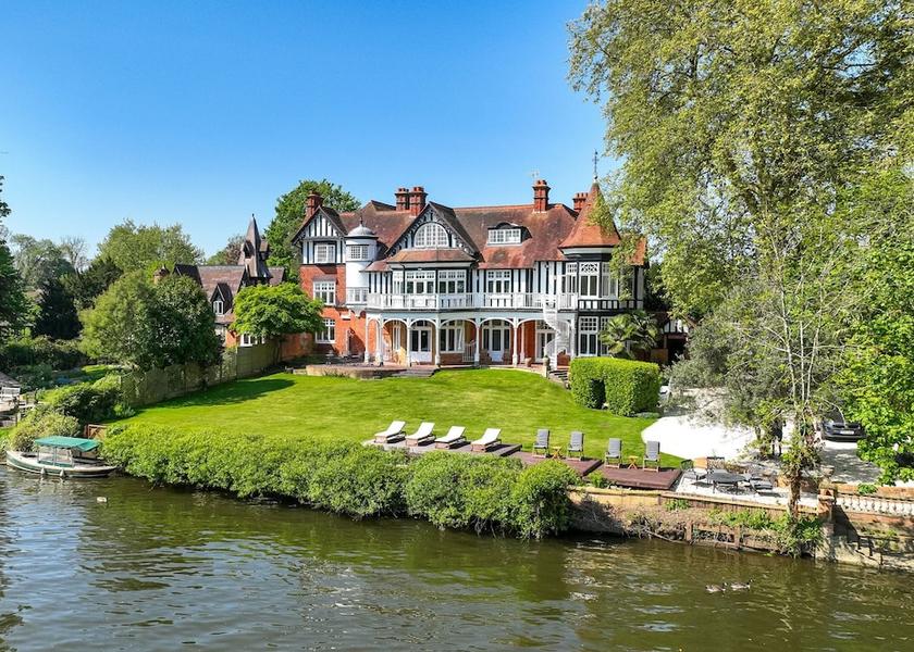 England Maidenhead Front of property