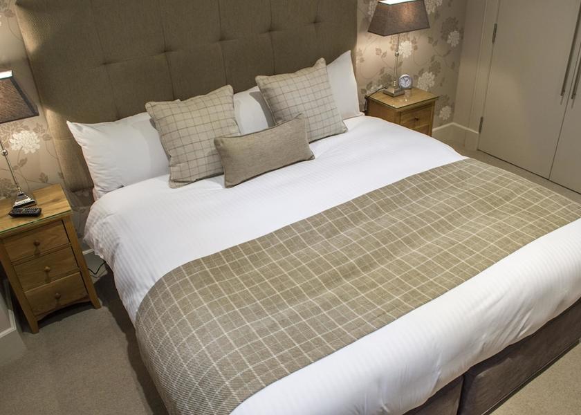 Scotland Glasgow Room