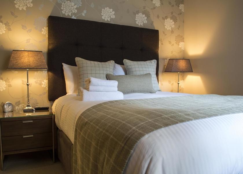 Scotland Glasgow Room