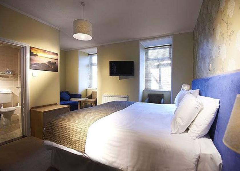 Channel Islands St. Peter Port Bathroom