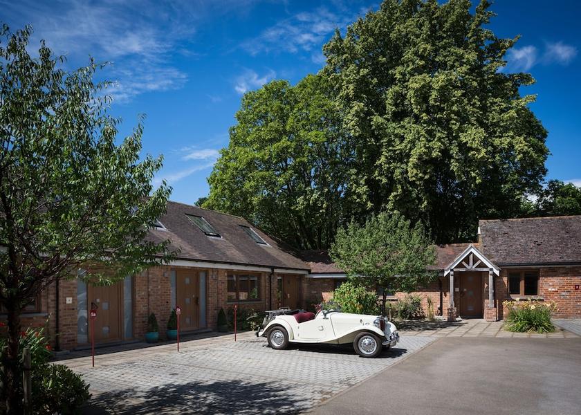 England Didcot Facade