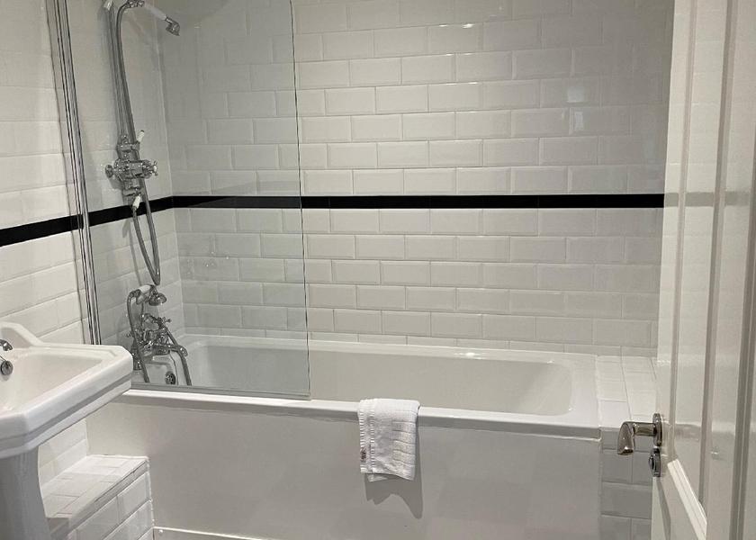 England Canterbury Apartment-Luxury-Private Bathroom-Apartment 1