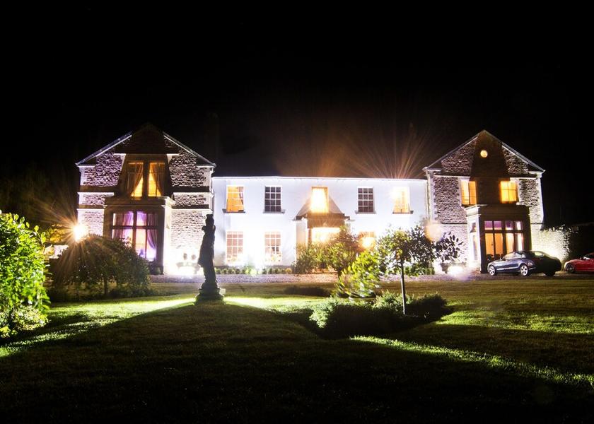 England Ross-on-Wye Exterior Detail