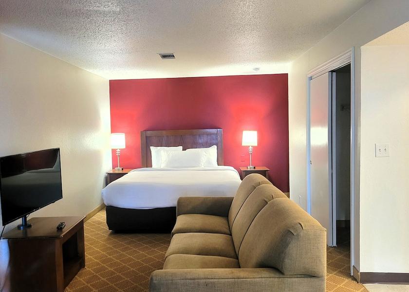 Missouri Maryland Heights Room