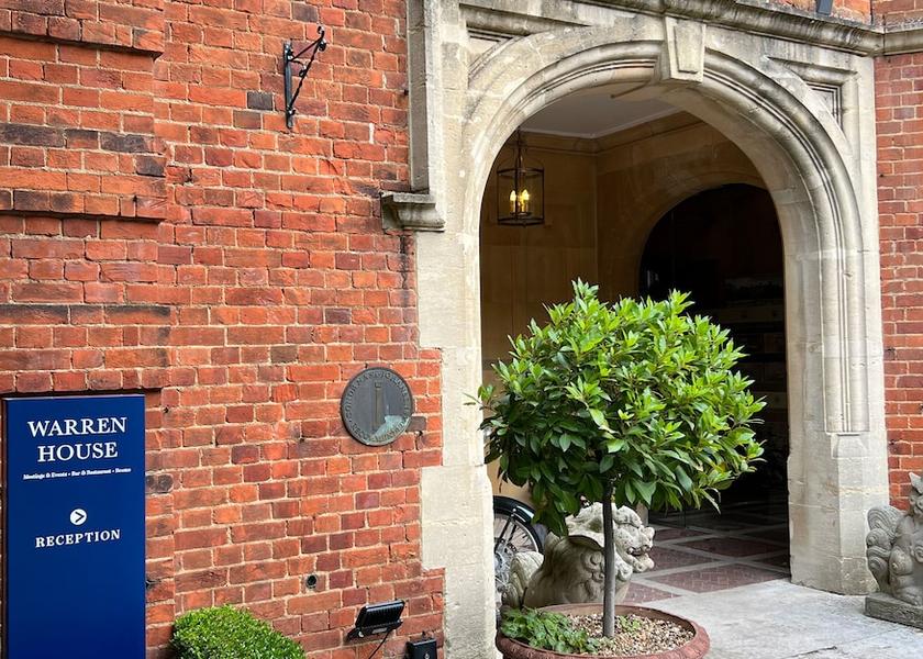 England Kingston Upon Thames Entrance