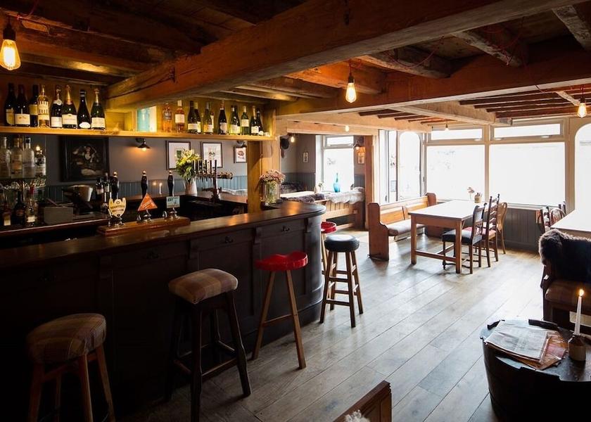 England Canterbury Bar