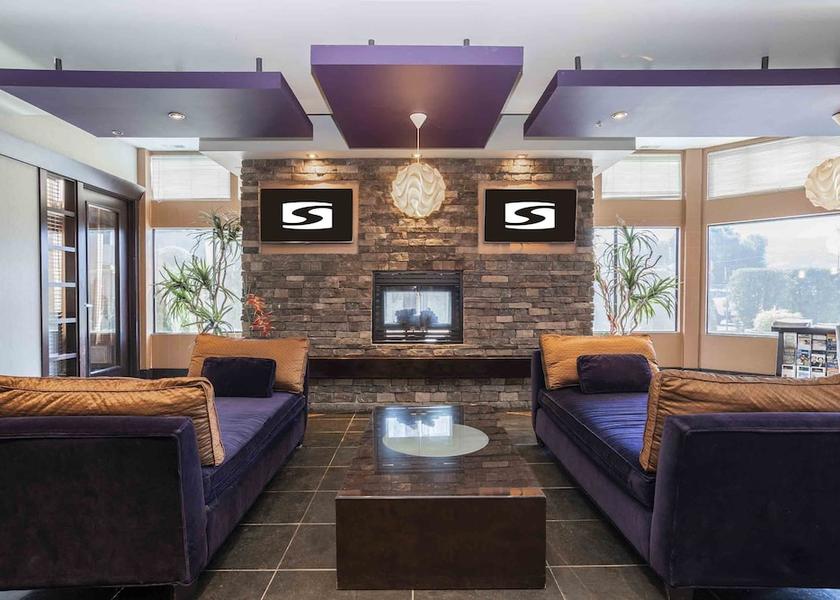 British Columbia Penticton Lobby lounge