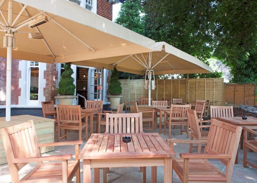 England Poole Terrace/patio