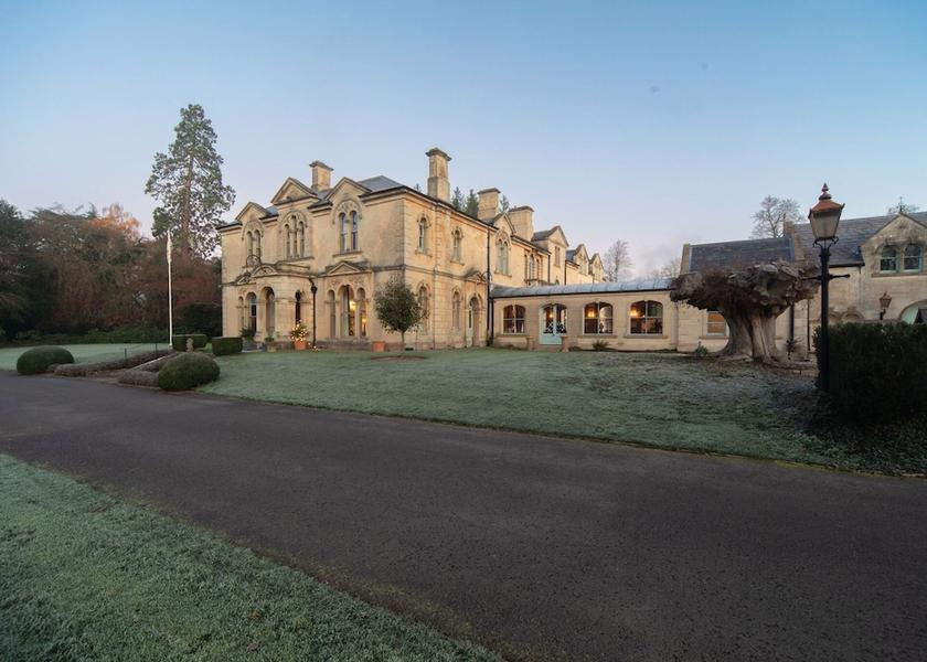 England Melksham Exterior Detail