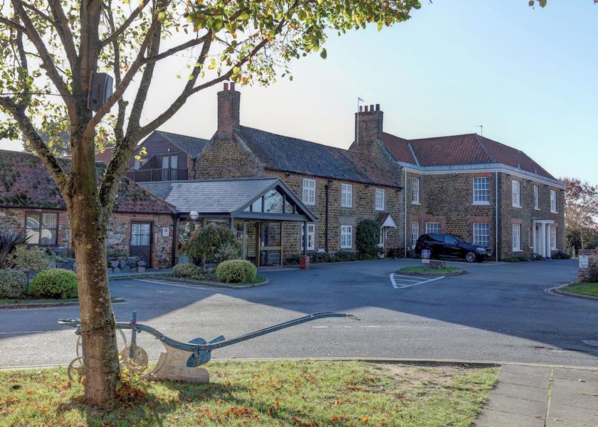 England King's Lynn Exterior Detail