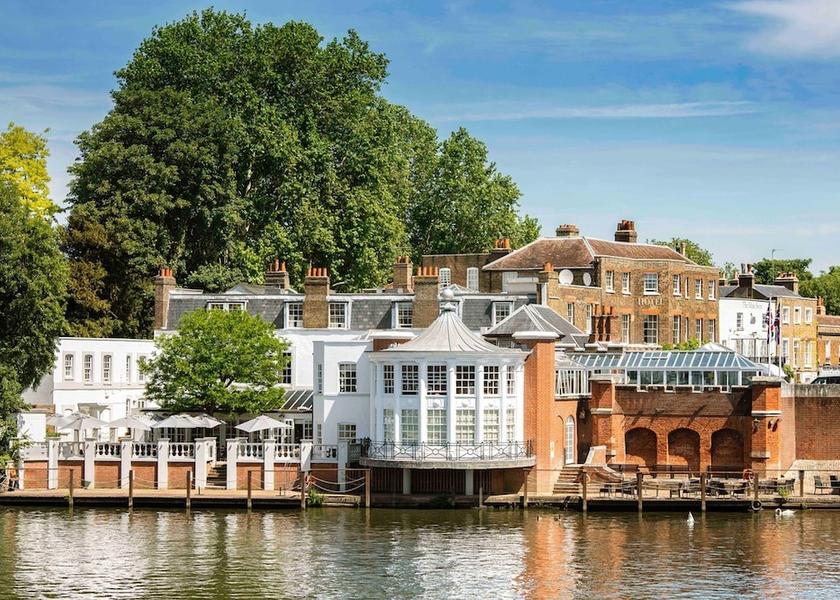 England East Molesey Exterior Detail