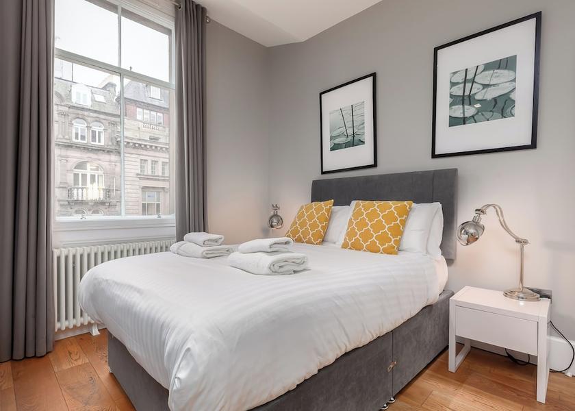 Scotland Edinburgh Room