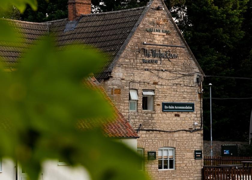 England Kettering Exterior Detail
