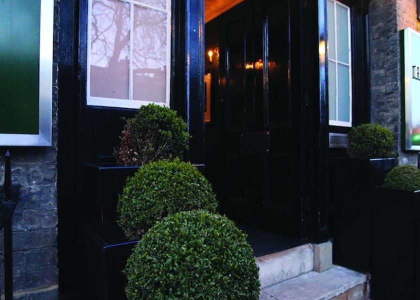England Cambridge Property entrance