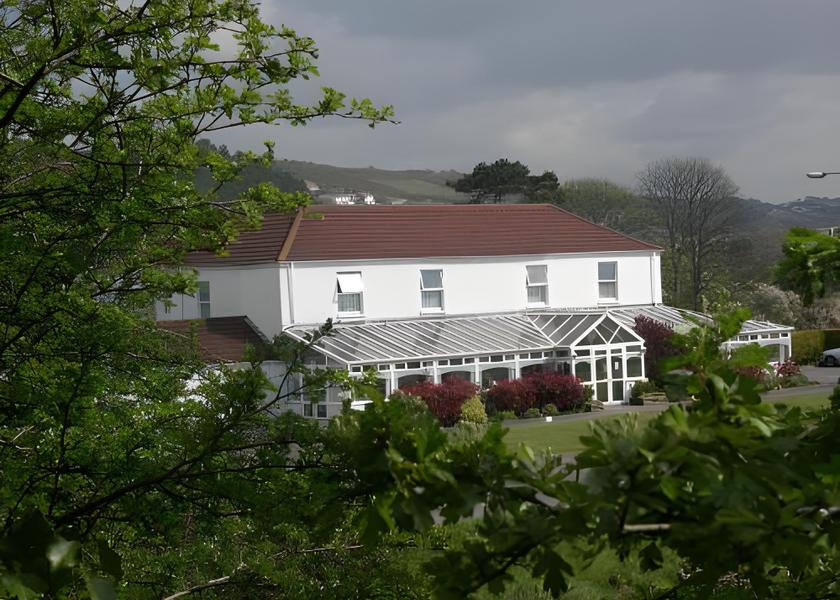 Wales Burry Port Hotel Exterior