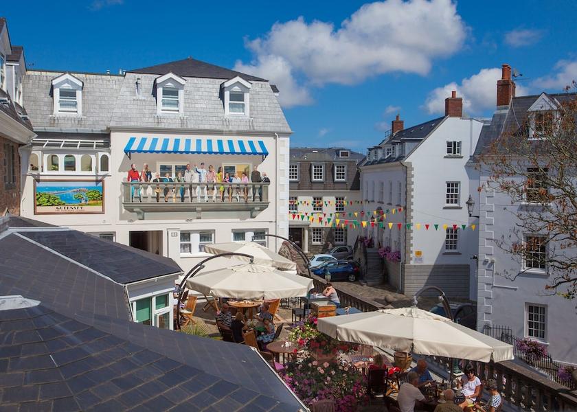 Channel Islands St. Peter Port Terrace/patio