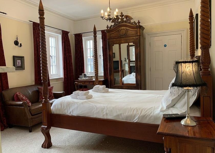 England East Grinstead Room