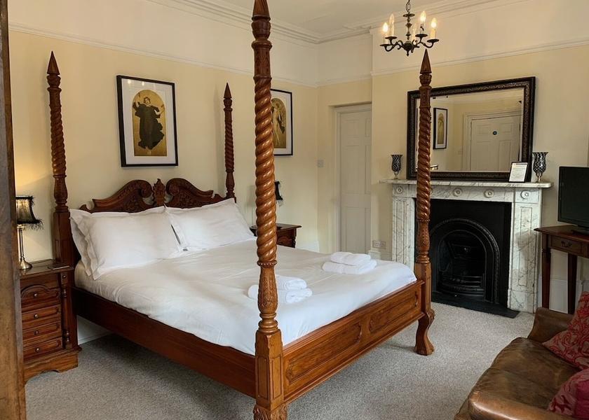 England East Grinstead Room