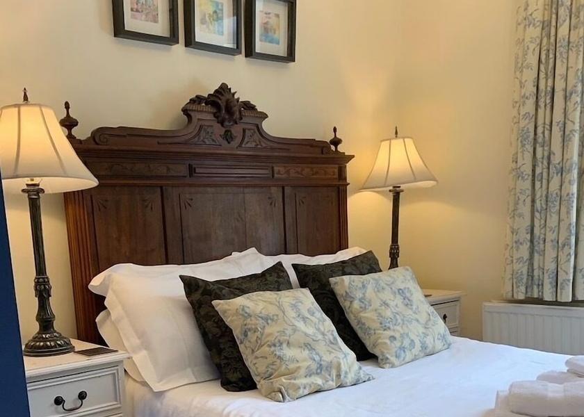 England East Grinstead Room