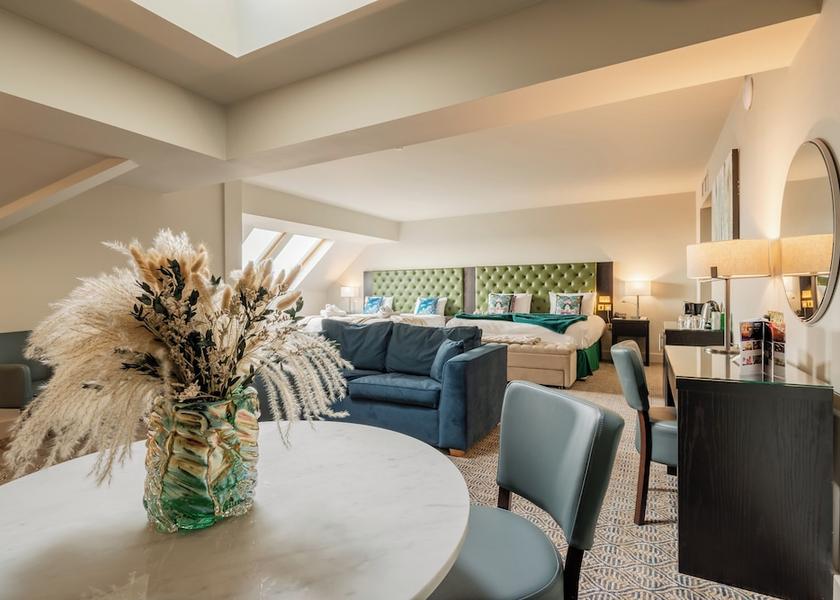 England Uckfield Room