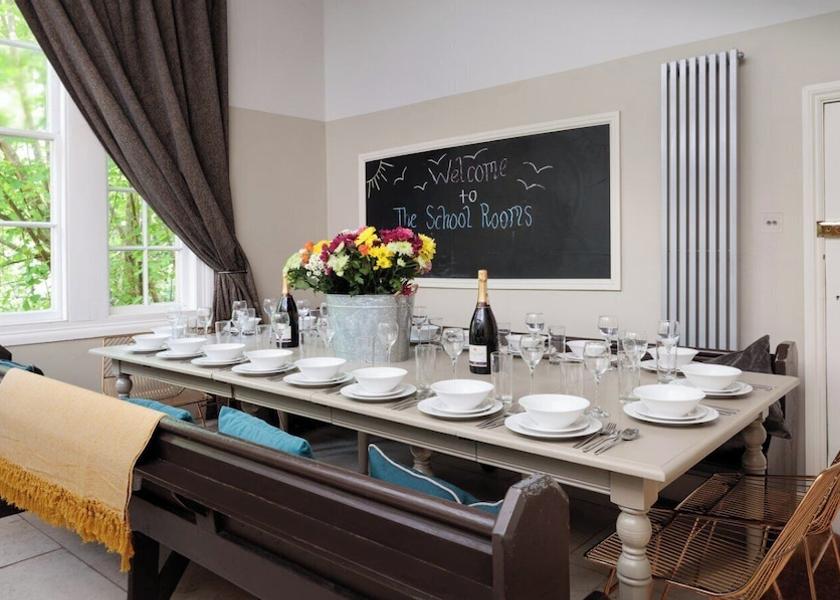 England Corsham Dining Area