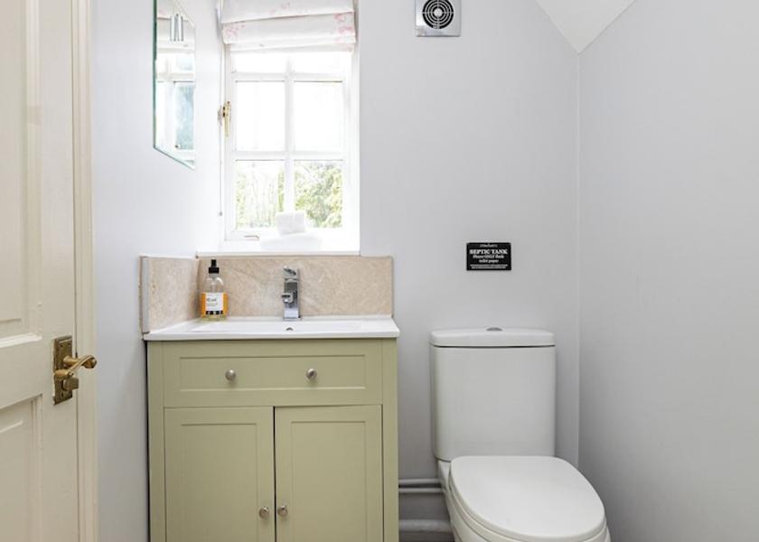 England Corsham Bathroom