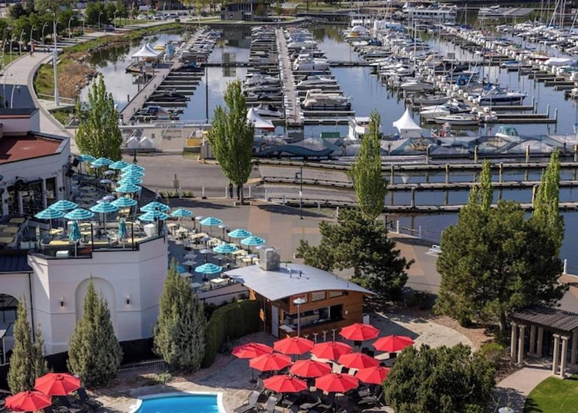 British Columbia Kelowna Pool