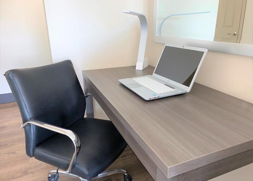 California Fresno Room