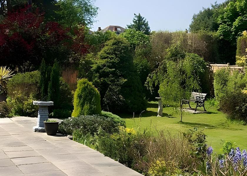 England Freshwater Garden