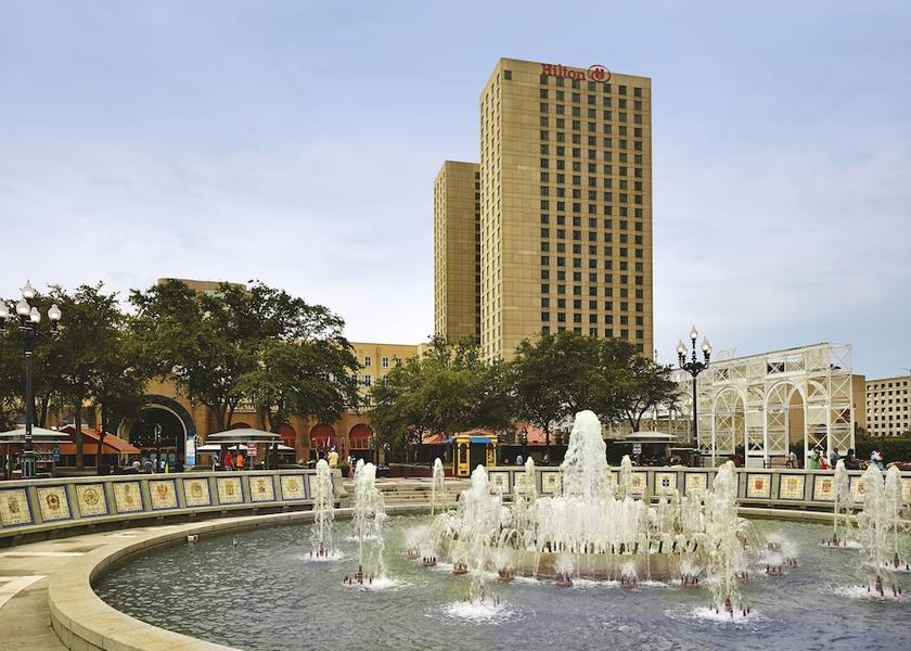 Louisiana New Orleans Fountain