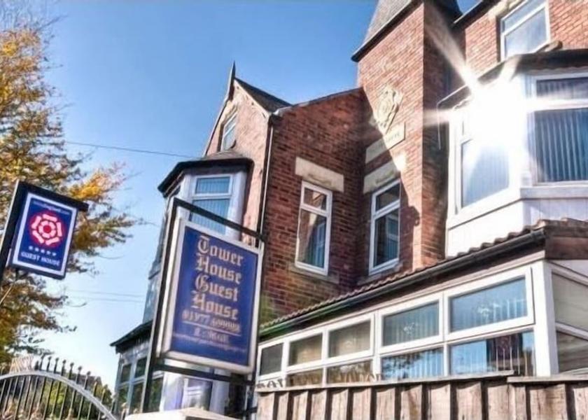 England Pontefract Facade